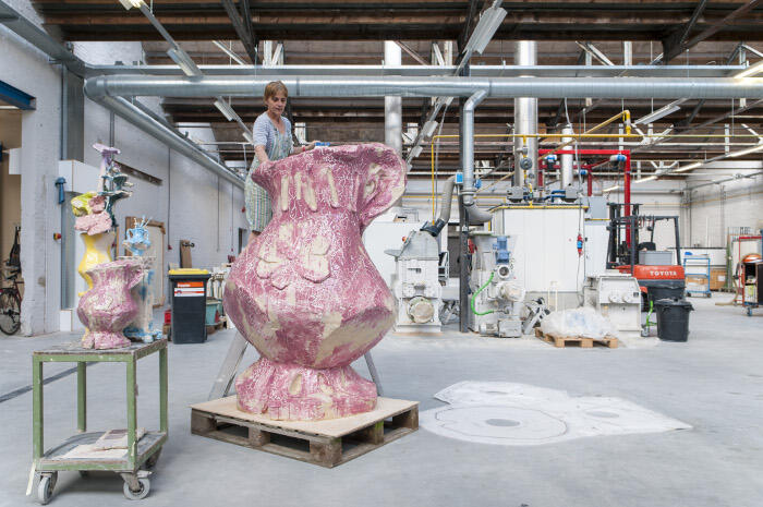 Clemence van Lunen and one of the vases of the Bacalan's fountains, 2018, EKWC, 2017<br/> &copy;  François Point