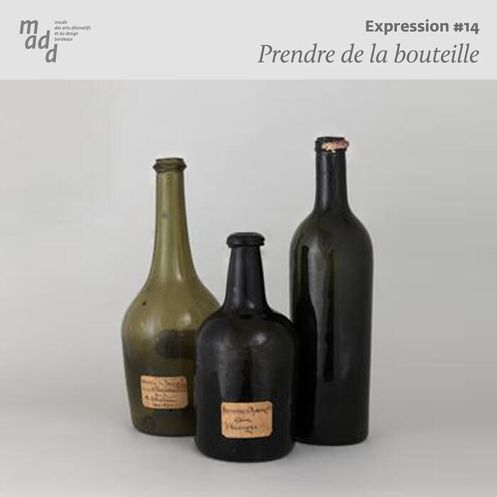 Trois bouteilles, Bordeaux, XVIIIe siècle, verre Fonds ancien de la Ville de Bordeaux (inv. 8097, 10738 et NP 1956)<br/> &copy;  madd-bordeaux - L. Gauthier